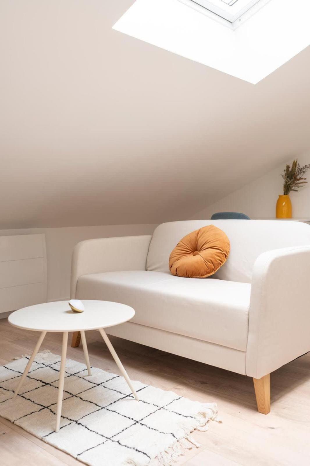 Apartment De La Salle Neuf Et Equipe *